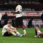 I rossoneri sfiniti dopo il pareggio contro il Torino